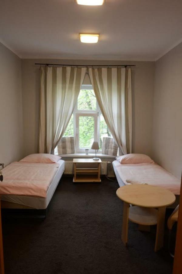 Hostel Ksiezycowy Inowroclaw Bagian luar foto